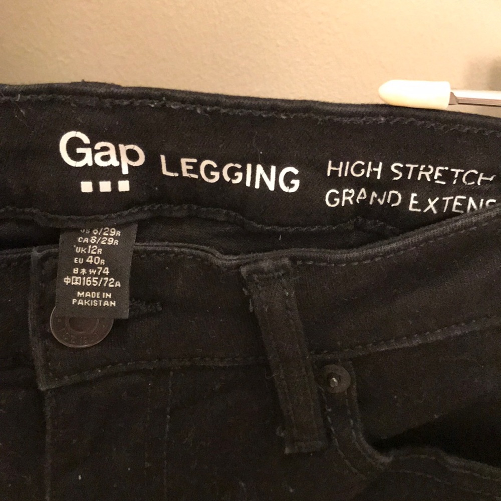 Gap Stretch Black Jeggings